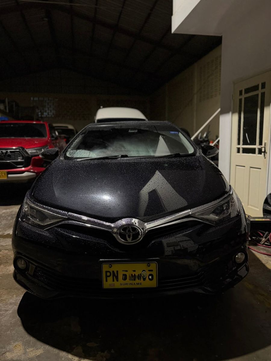 Toyota Auris (2017) – Automaat met Luxe Moonroof - afbeelding 2