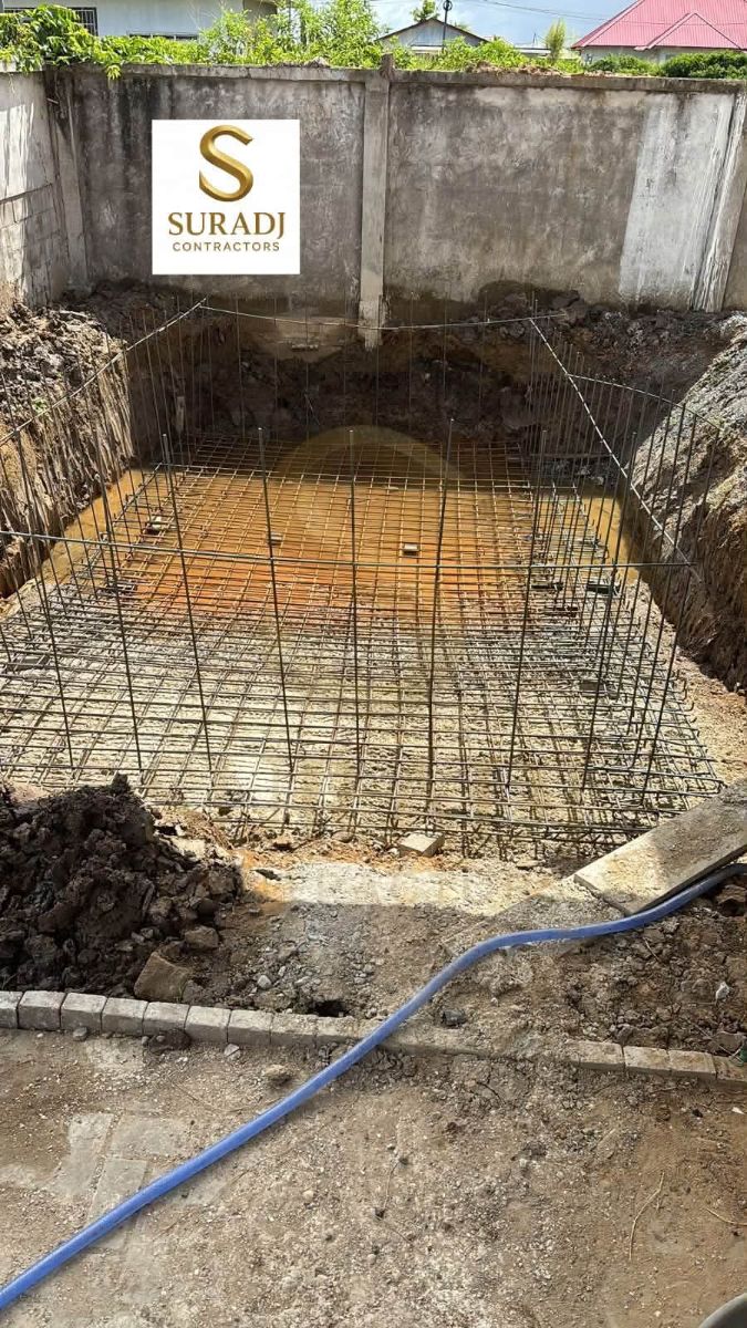 Professionele Zwembadbouw & Luxe Tuintransformatie - afbeelding 3