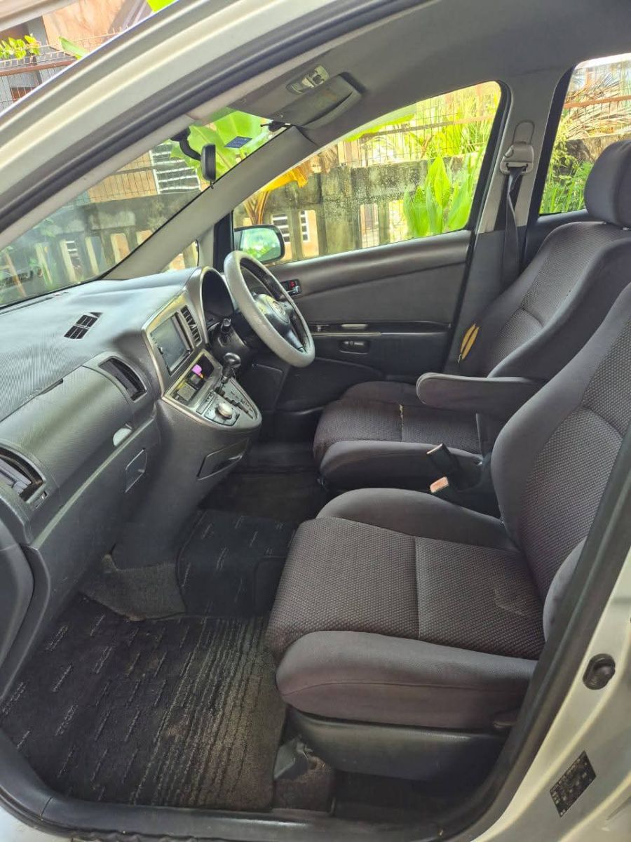 Toyota Wish (2005) – Te Koop - afbeelding 4