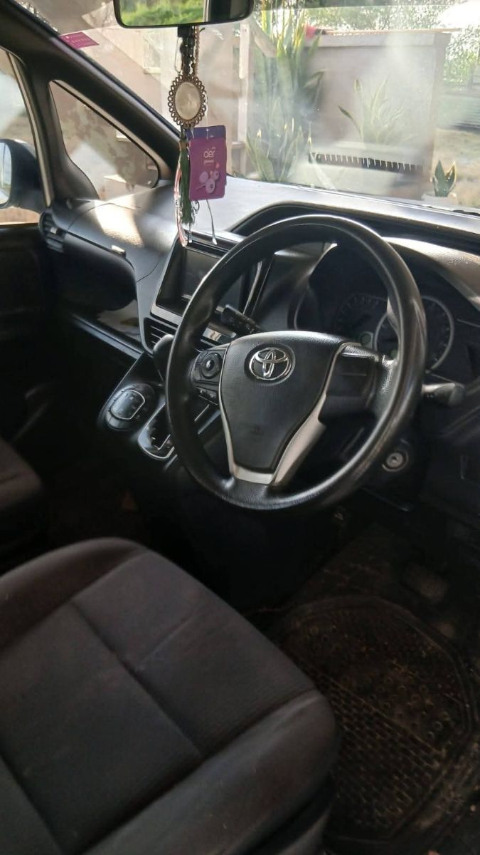 Toyota Noah (2015) – Te Koop - afbeelding 2