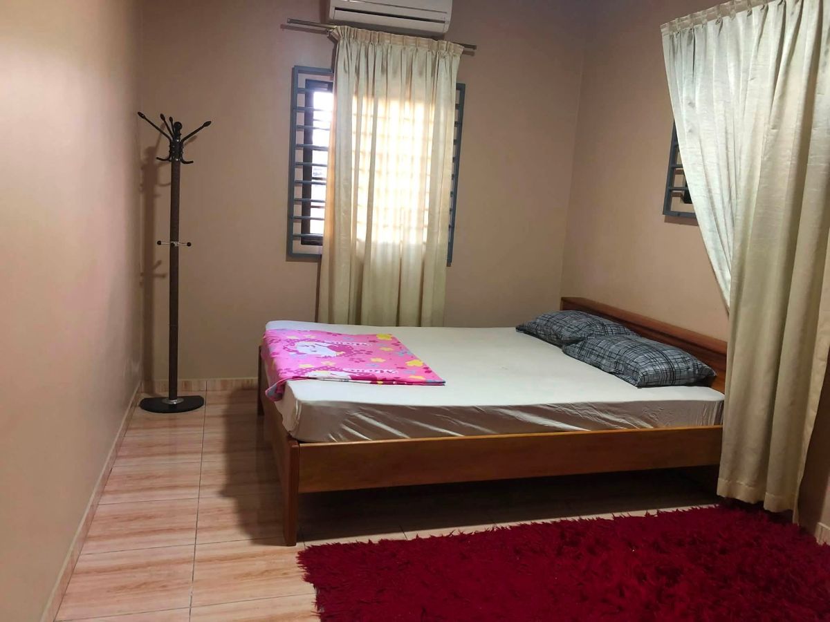 Gemeubileerd 1-Slaapkamer Appartement te Huur