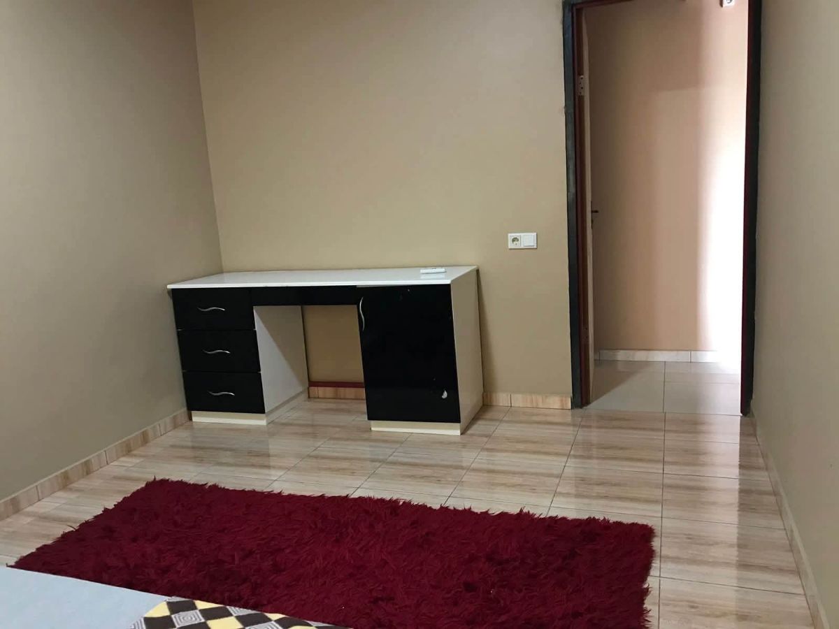 Gemeubileerd 1-Slaapkamer Appartement te Huur - afbeelding 3
