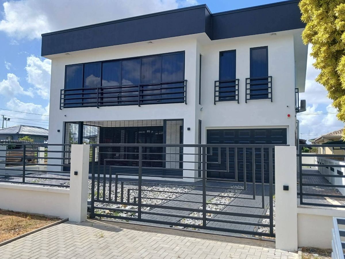 Luxe Nieuwbouwwoning Te Koop – Omgeving Plutostraat