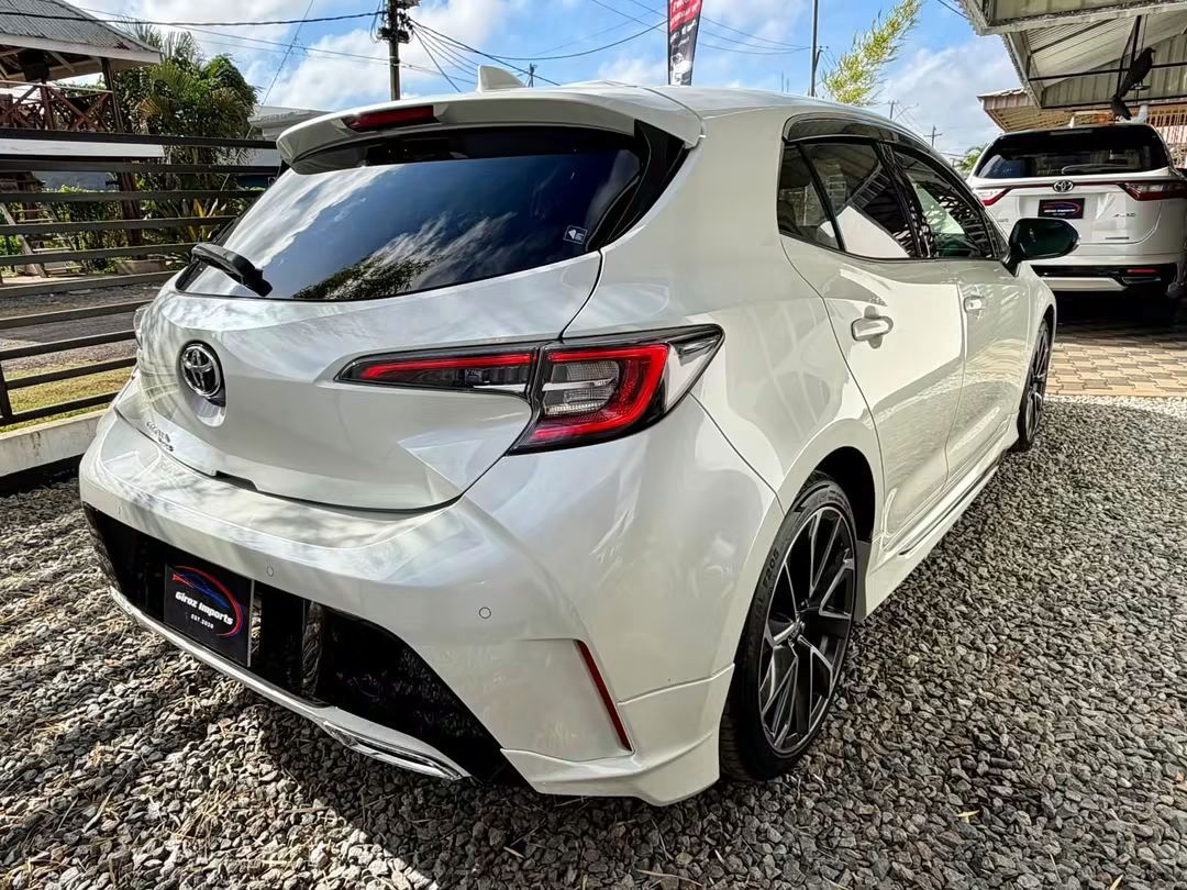 PAS INGEVOERD! Toyota Corolla Sport 2019 | Modellista | USD 19.750 - afbeelding 5