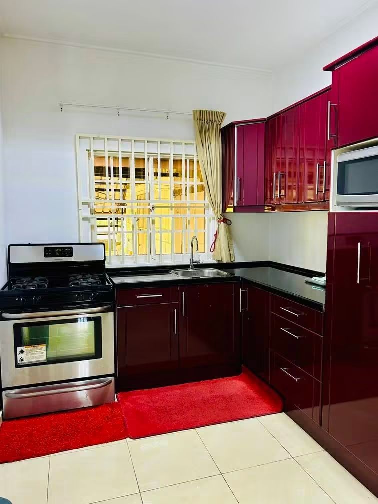 Gemeubileerde Woning te Huur – 3 Slaapkamers | Paramaribo - afbeelding 2