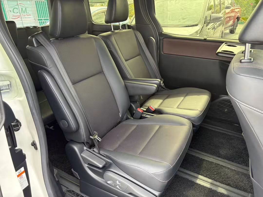 Toyota Esquire 2019 – Fresh Arrival uit Japan 🇯🇵🔥 - afbeelding 4