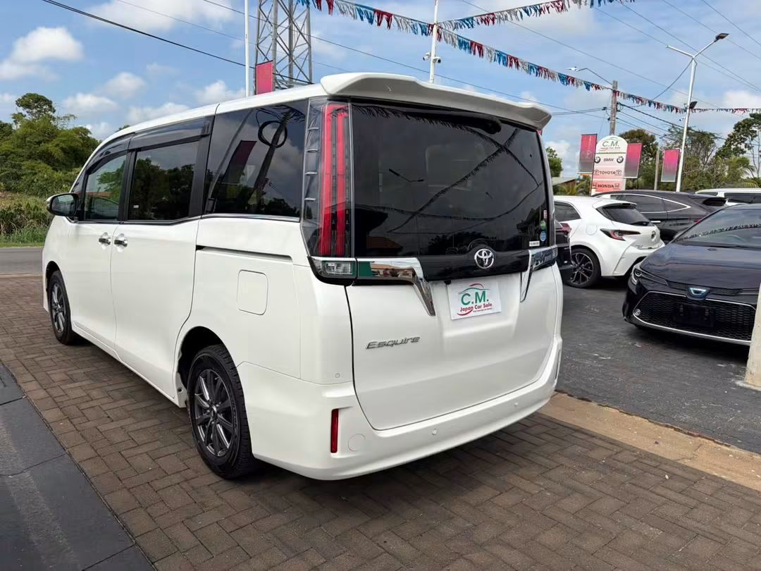 Toyota Esquire 2019 – Fresh Arrival uit Japan 🇯🇵🔥 - afbeelding 5