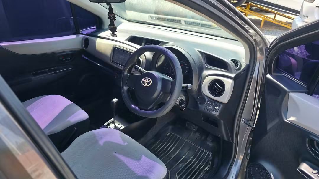 Toyota Vitz 2011 Te Koop – A1 Conditie - afbeelding 3